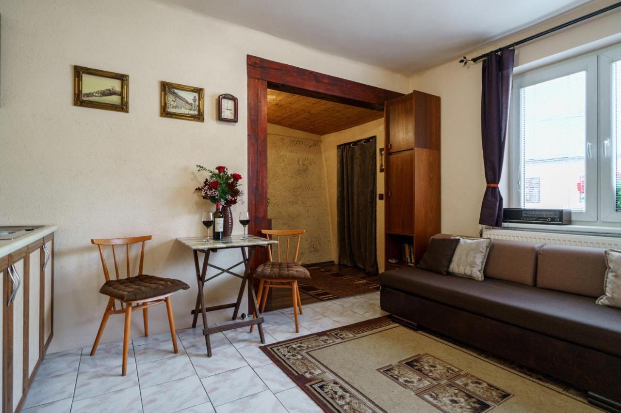 Apartment Melita - The Very Centre Of Town Banska Stiavnica Luaran gambar